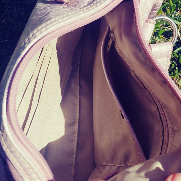 Vintage Pink Faux Alligator Skin Purse - Picture 2 of 4